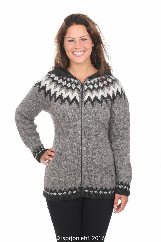 Icelandic hand-knitted women´s zip up wool sweaters hoodies