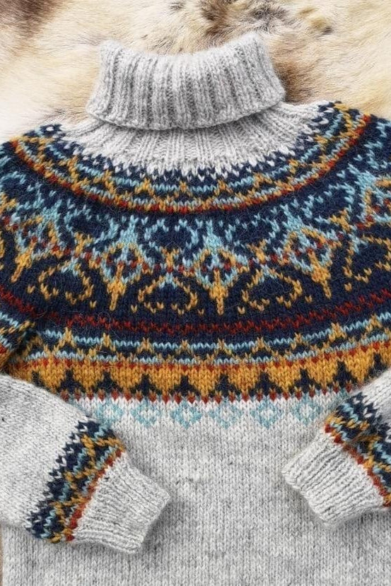 Alasuq Light Ash Heather and Golden Heather Wool Sweater - Alafosslopi Knitting Kit - The Icelandic Store