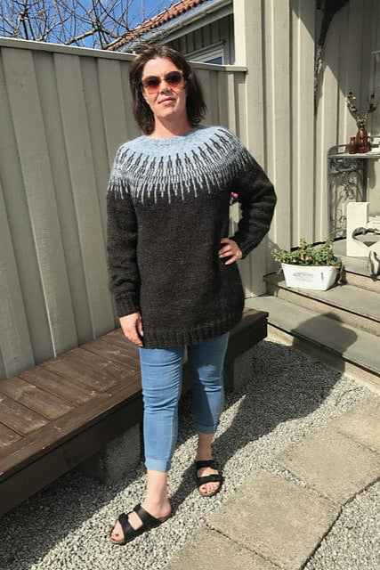 Arnar Icelandic sweater Grey & Black - Knitting Kit - The Icelandic Store