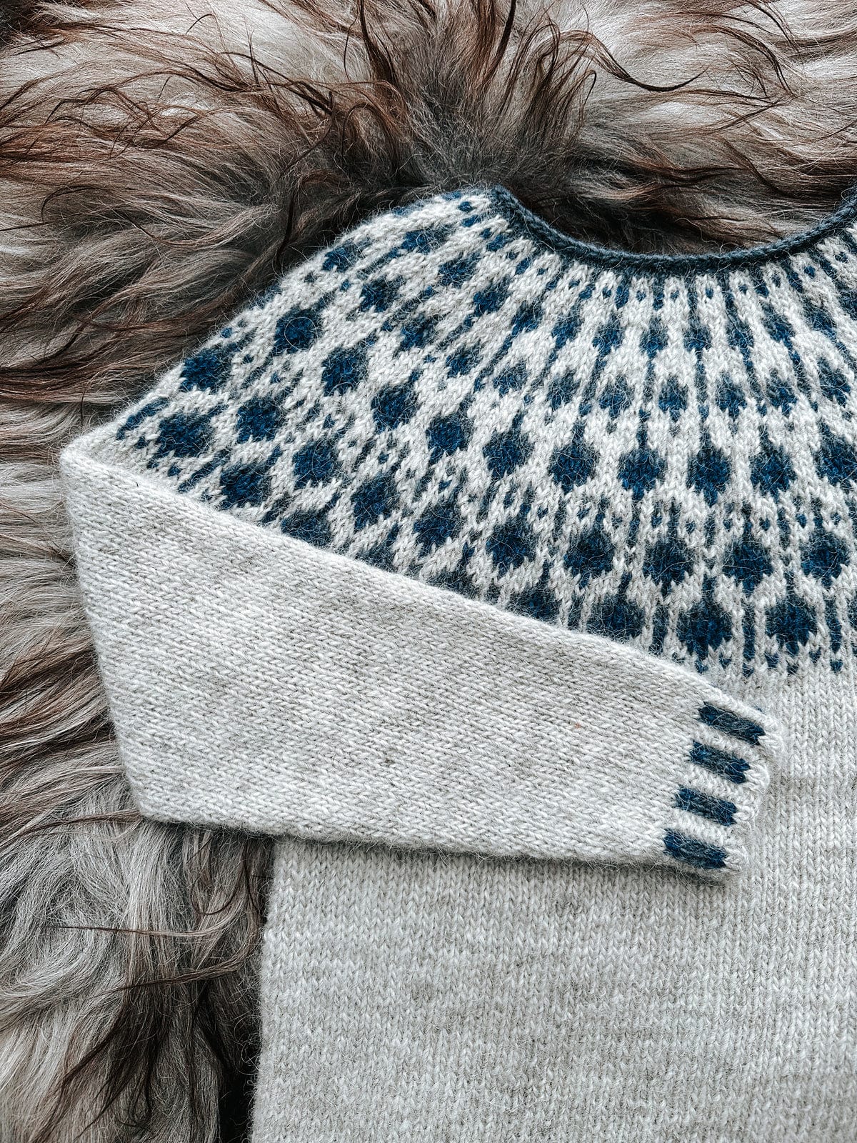 Blueberry Lettlopi Wool Sweater - Knitting kit - The Icelandic Store