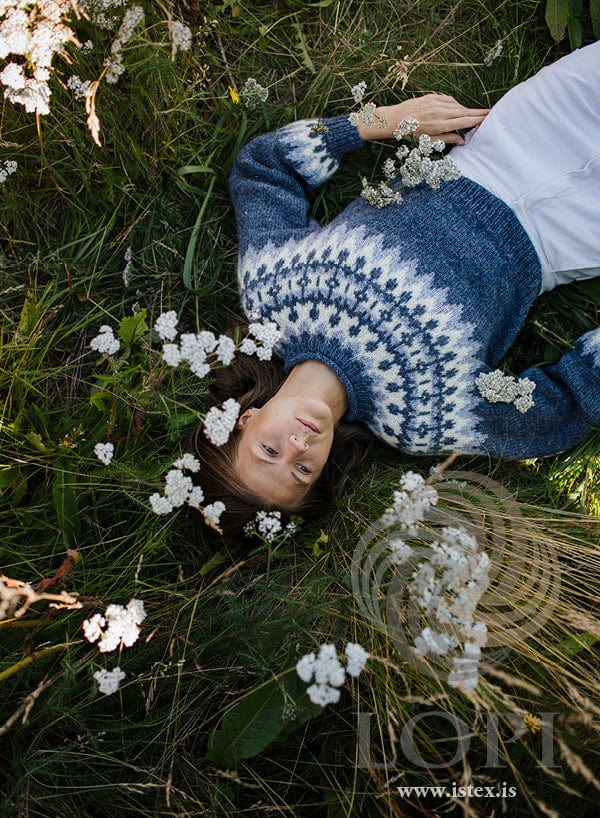 Castle Lettlopi Blue Short Wool sweater - Knitting Kit - The Icelandic Store