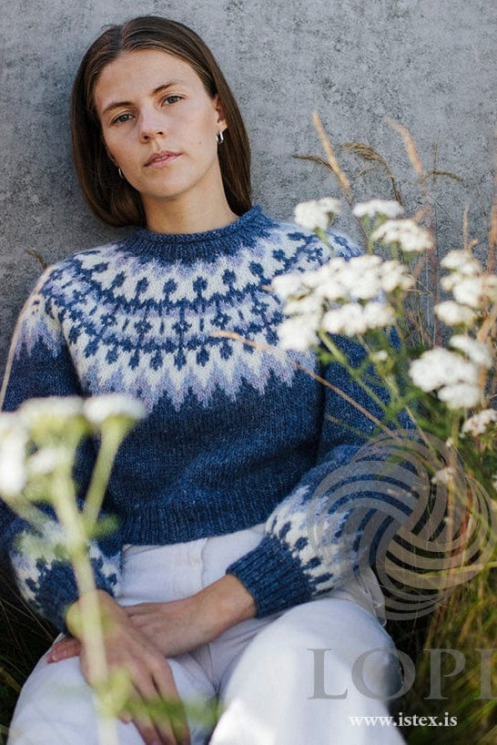 Castle Lettlopi Blue Short Wool sweater - Knitting Kit - The Icelandic Store