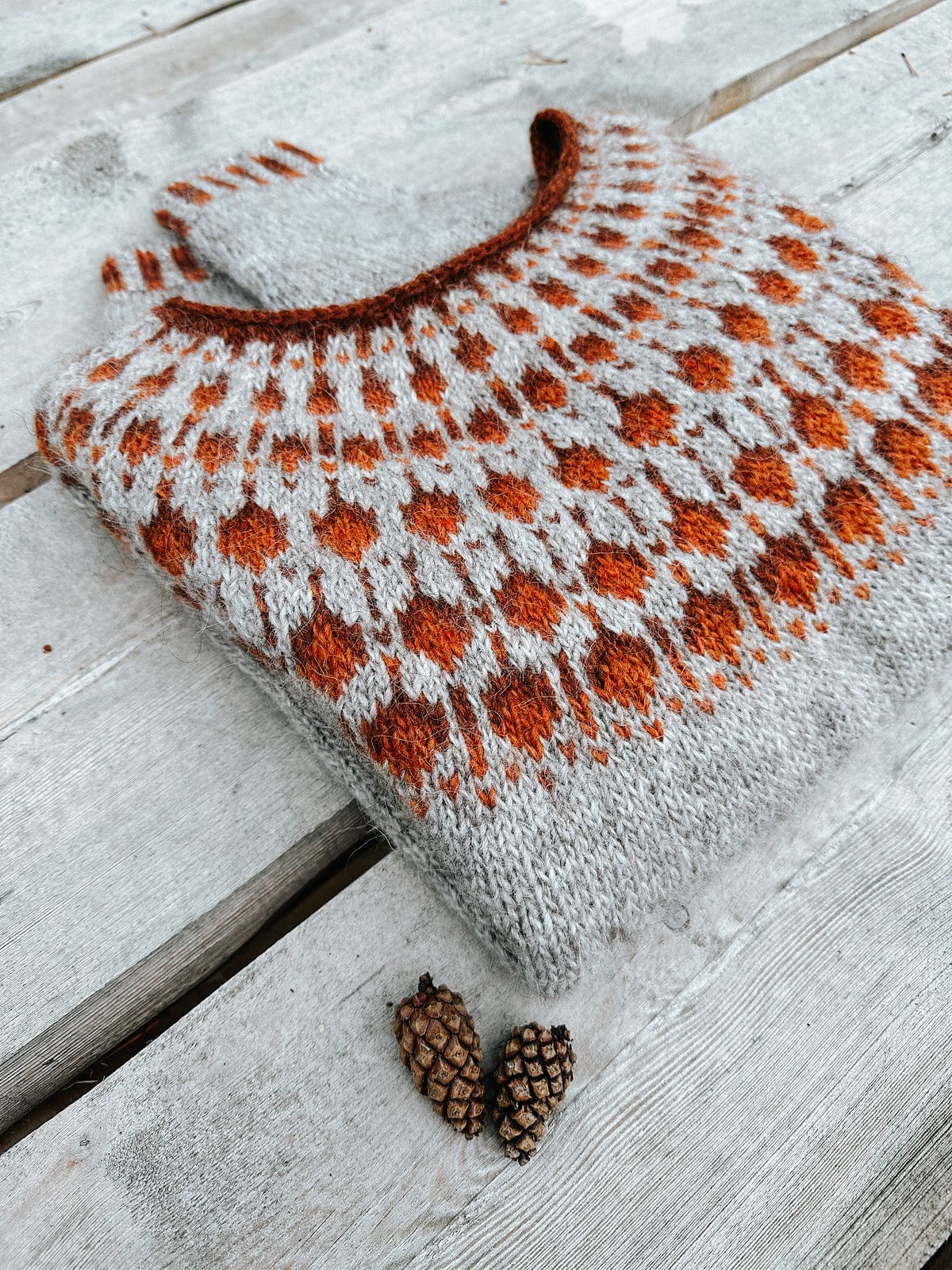 Cloudberry Beige Lettlopi Wool Sweater - Knitting kit - The Icelandic Store