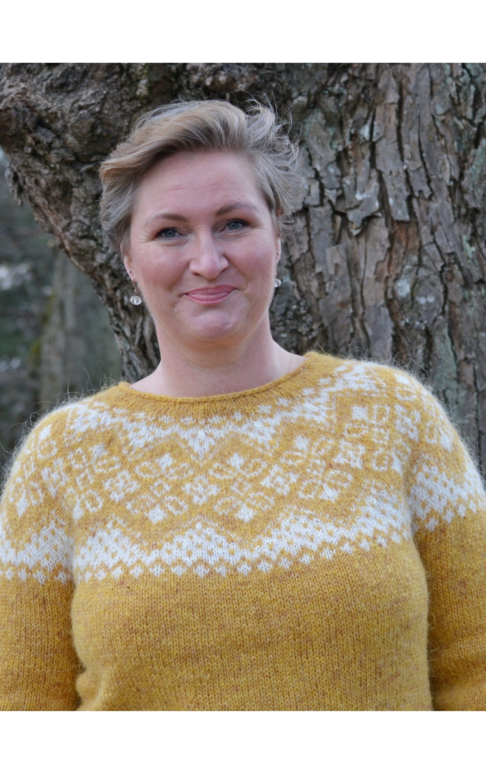 Freckleface Violet unisex cardigan Knitting Kit - The Icelandic Store