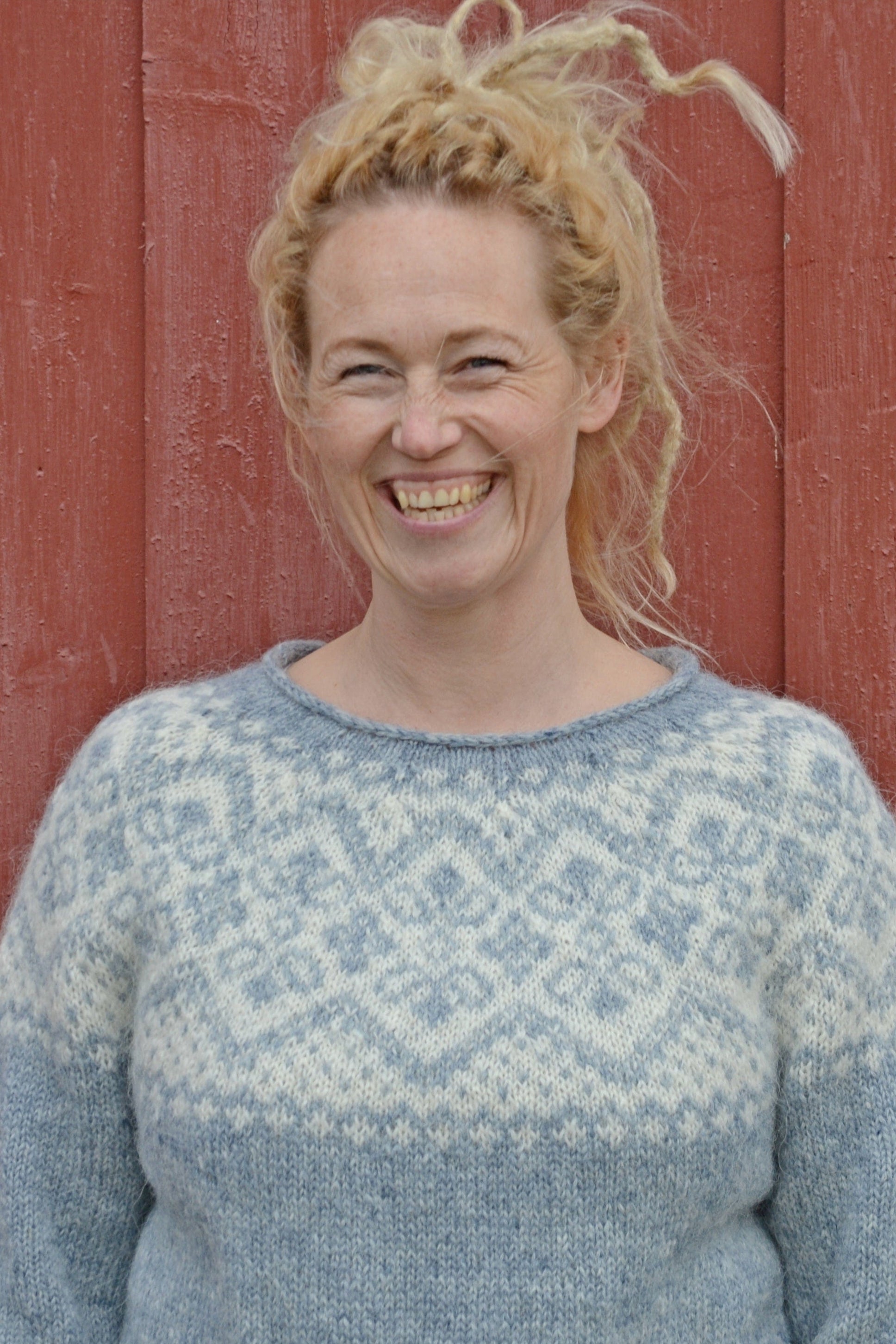 Freckleface Violet unisex cardigan Knitting Kit - The Icelandic Store