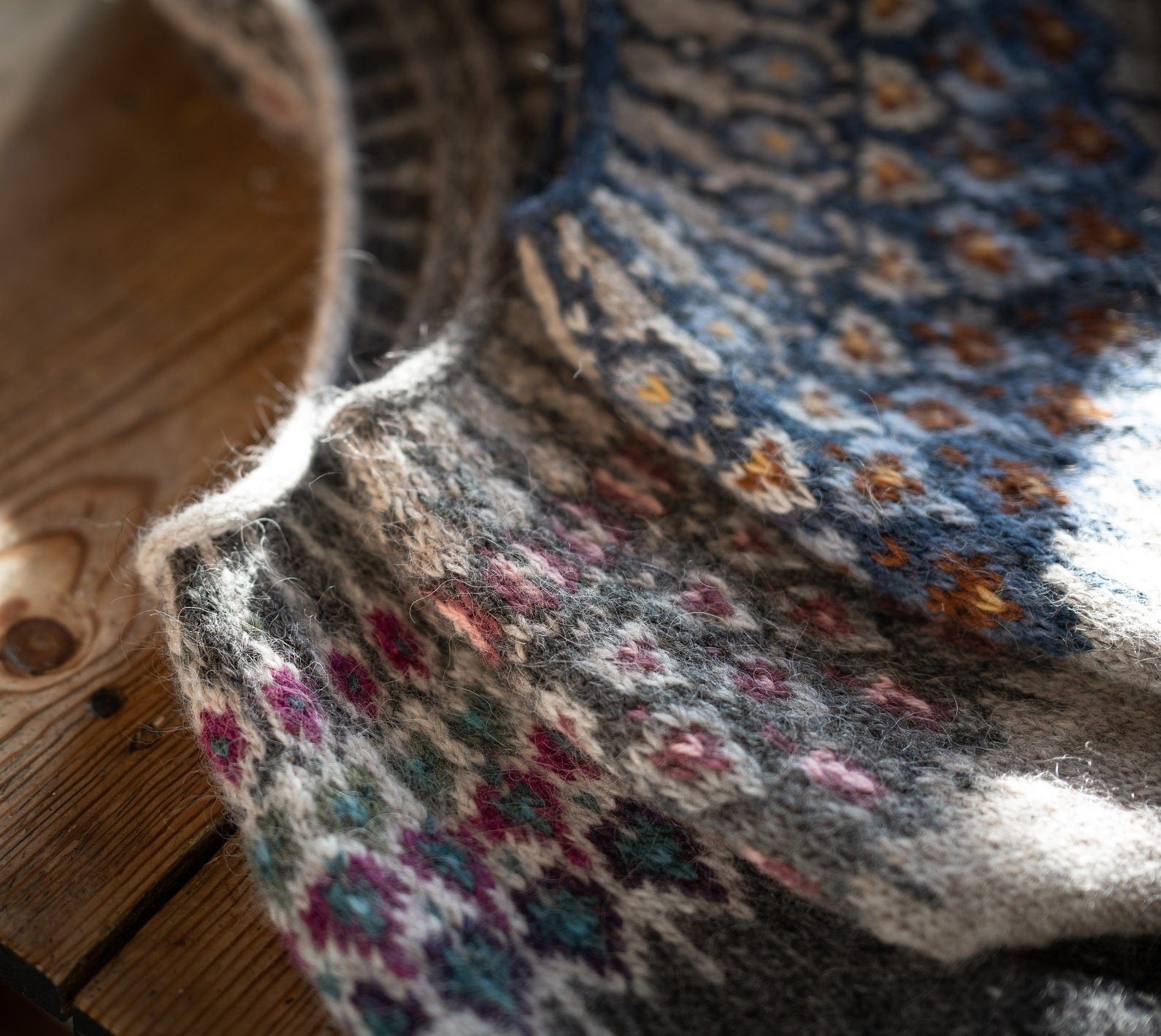 Gimsteinn Light Ash Lettlopi Long Sweater Dress - Knitting Kit - The Icelandic Store