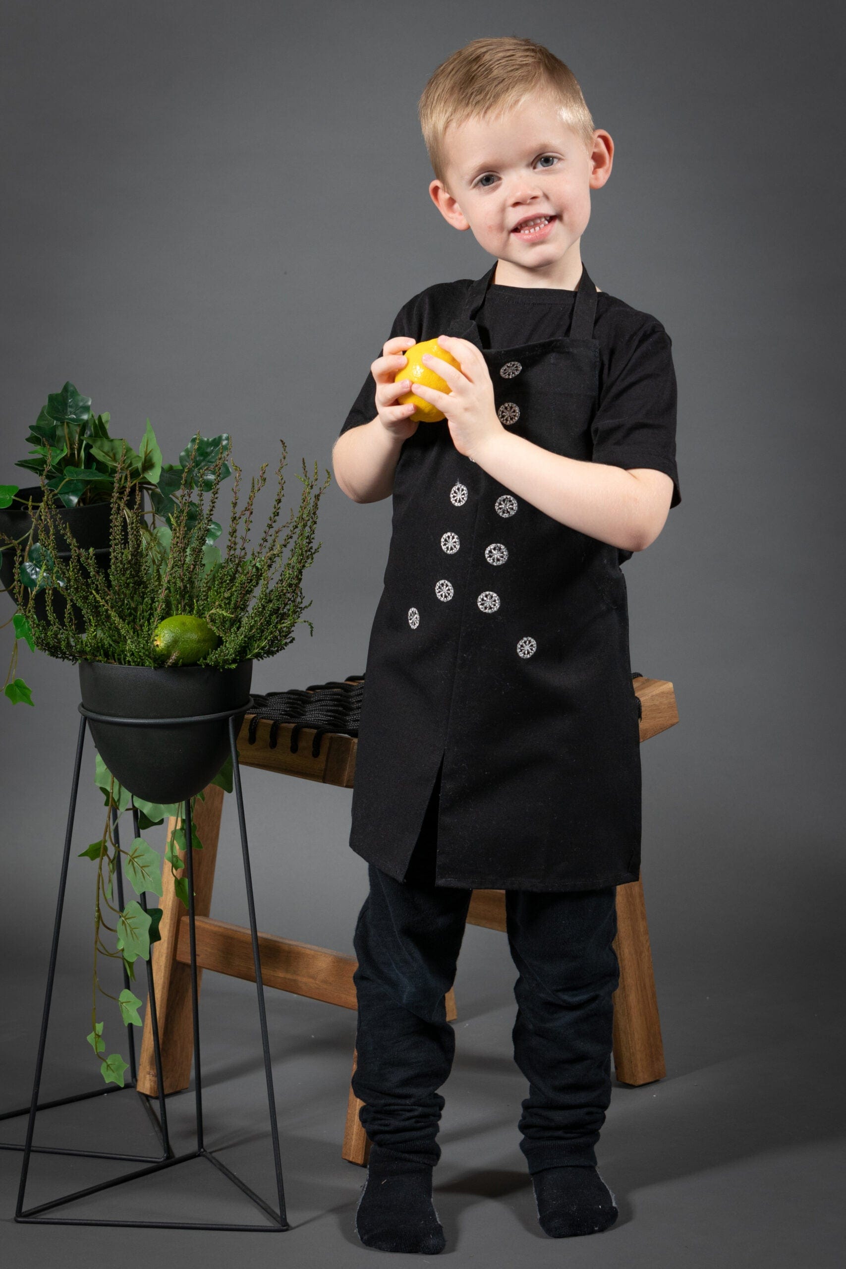 National Costume Apron for Children - The Icelandic Store