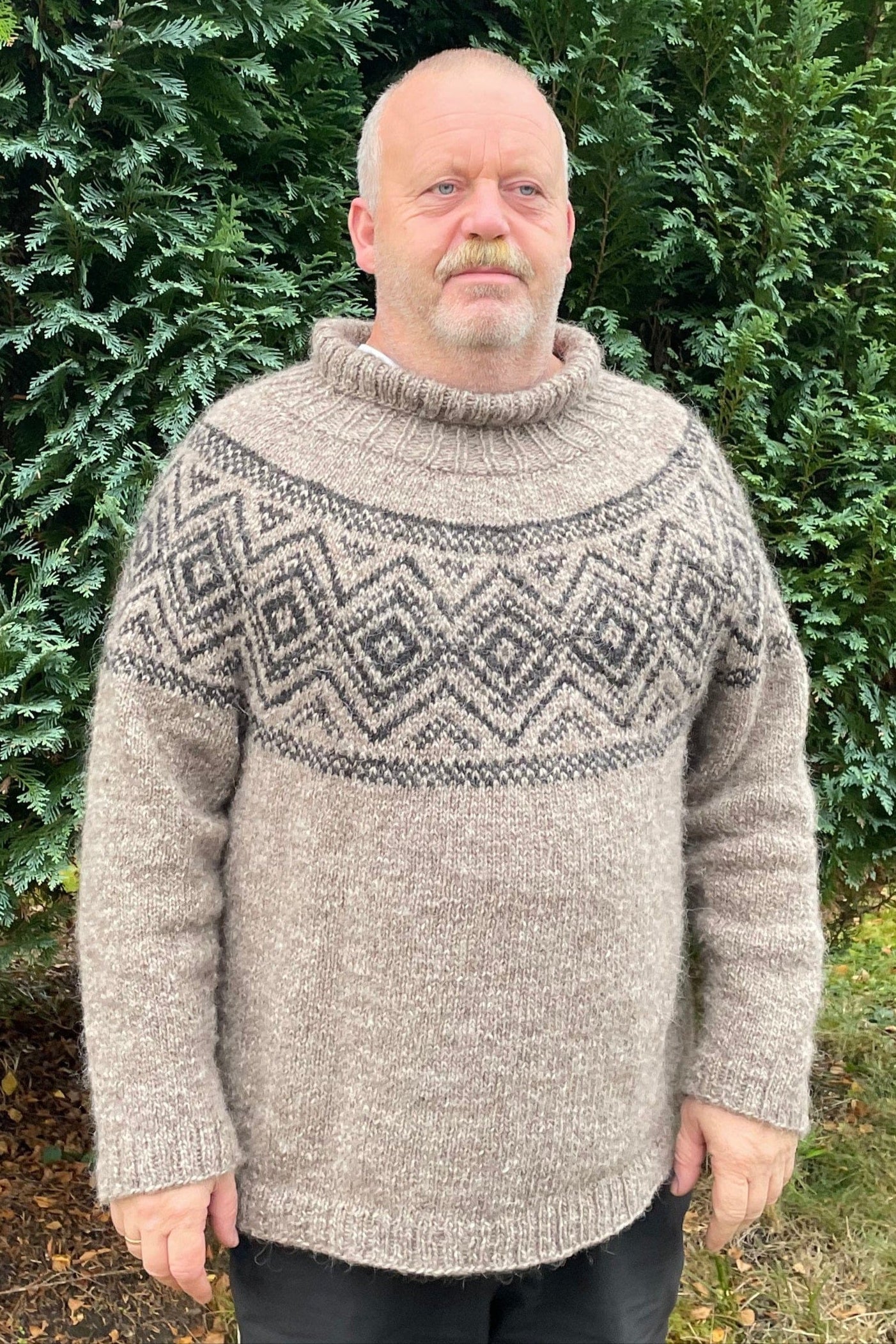 Jannik Icelandic Beige sweater - Knitting Kit - The Icelandic Store