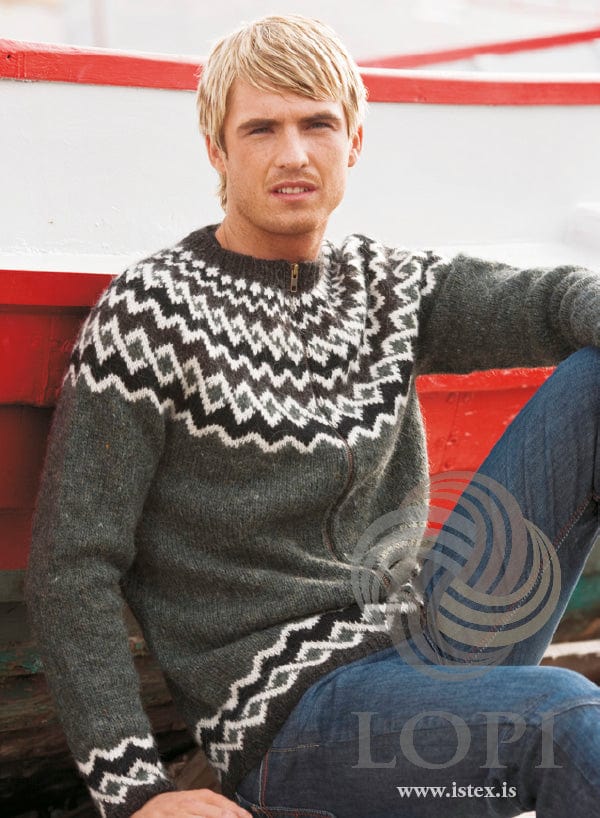 Hlekkur Black sweater Knitting Kit The Icelandic Store