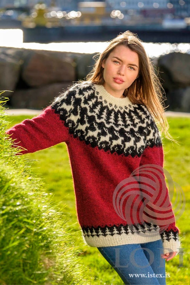 Reindeer Red Christmas Wool sweater - Knitting Kit - The Icelandic Store