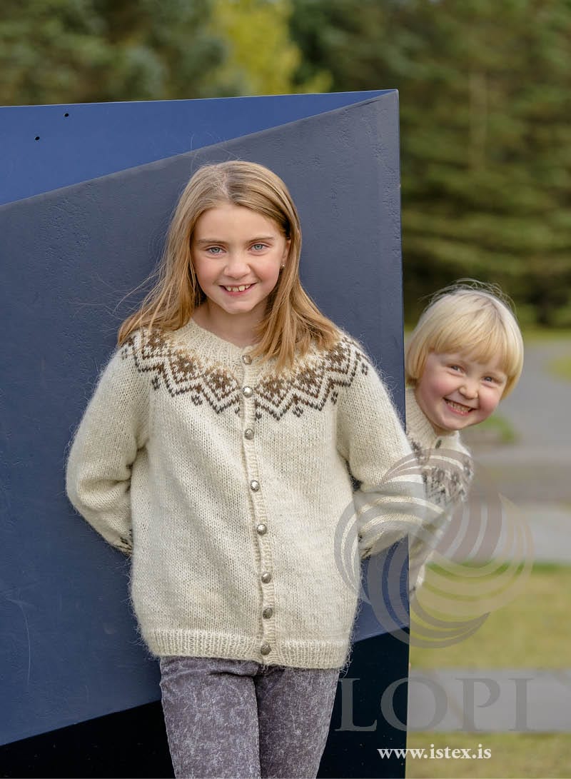 Gjá — Knitting pattern