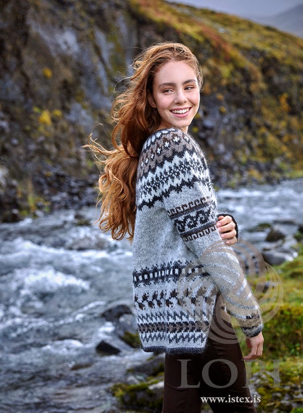 Ættarmót - Natural colored wool cardigan - Knitting Kit - The Icelandic Store