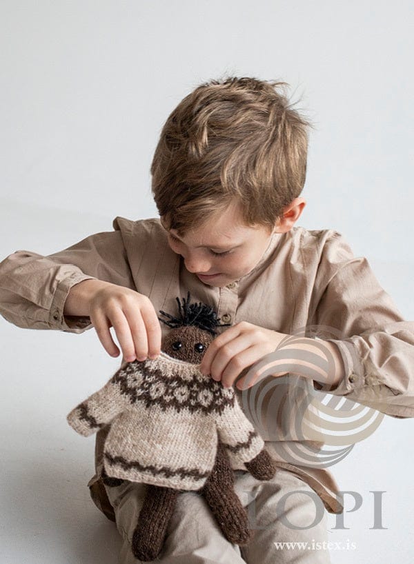 Lopi Little Doll Sweater - Knitting Kit Pattern - The Icelandic Store