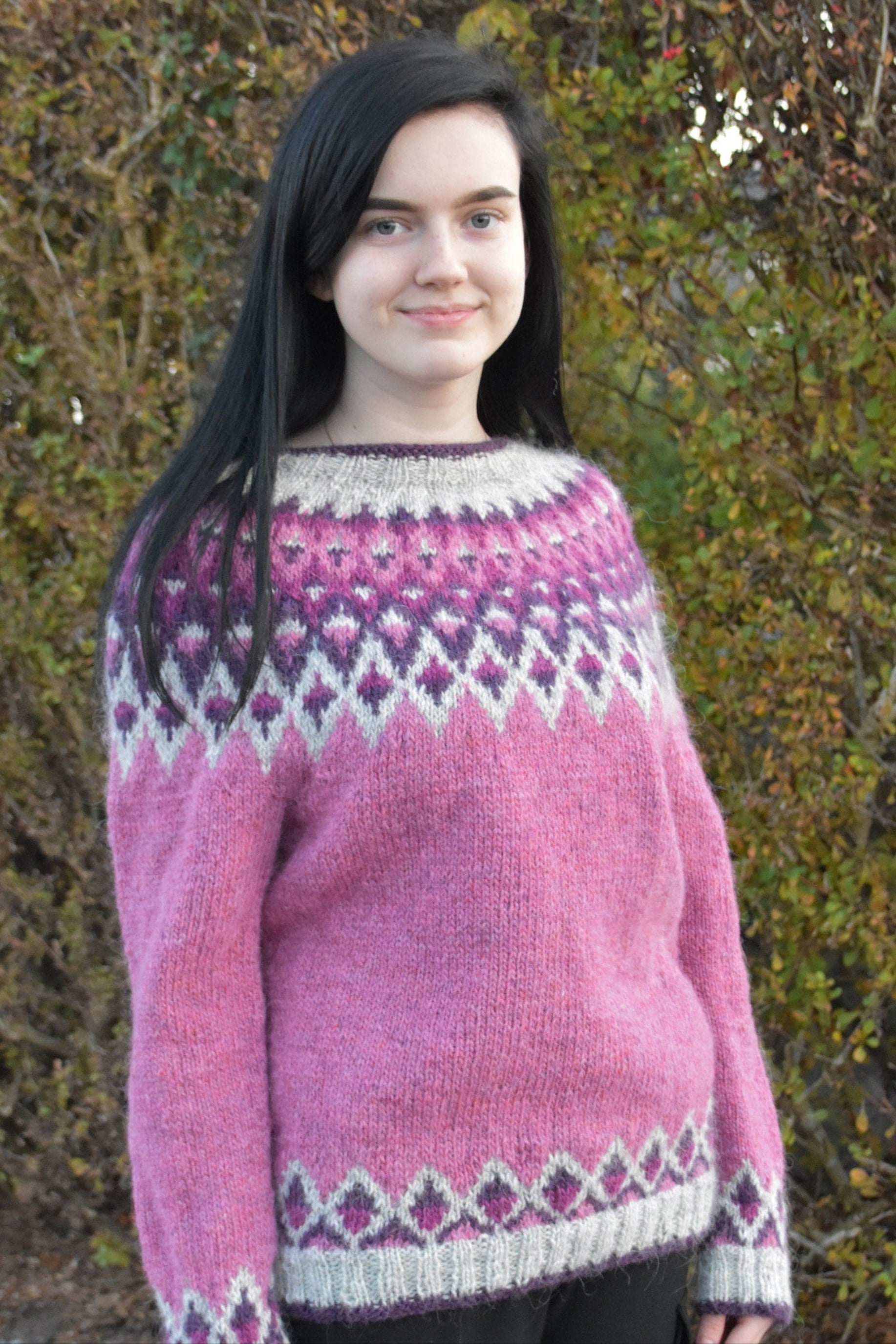 Olava Lettlopi Pink Wool sweater - Knitting Kit - The Icelandic Store