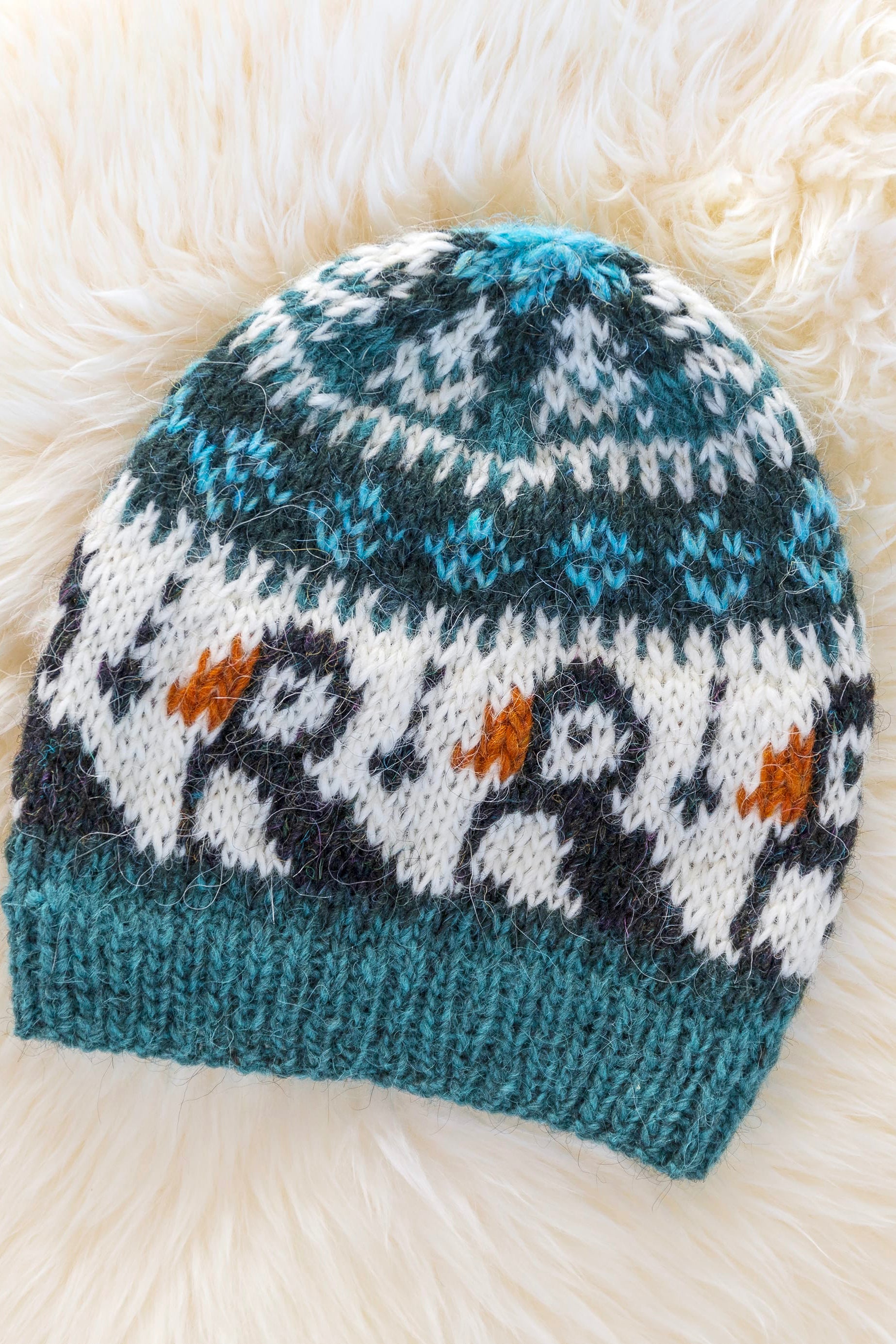 Puffin Hat — Knitting Kit
