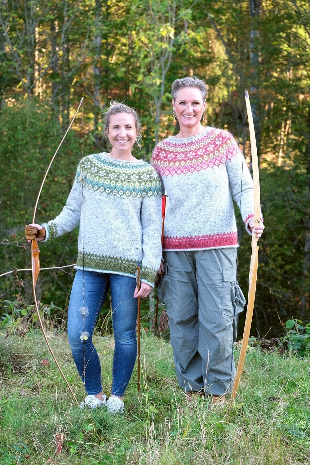 Skjaldmær - Fjallalopi White Red wool sweater Knitting Kit - The Icelandic Store