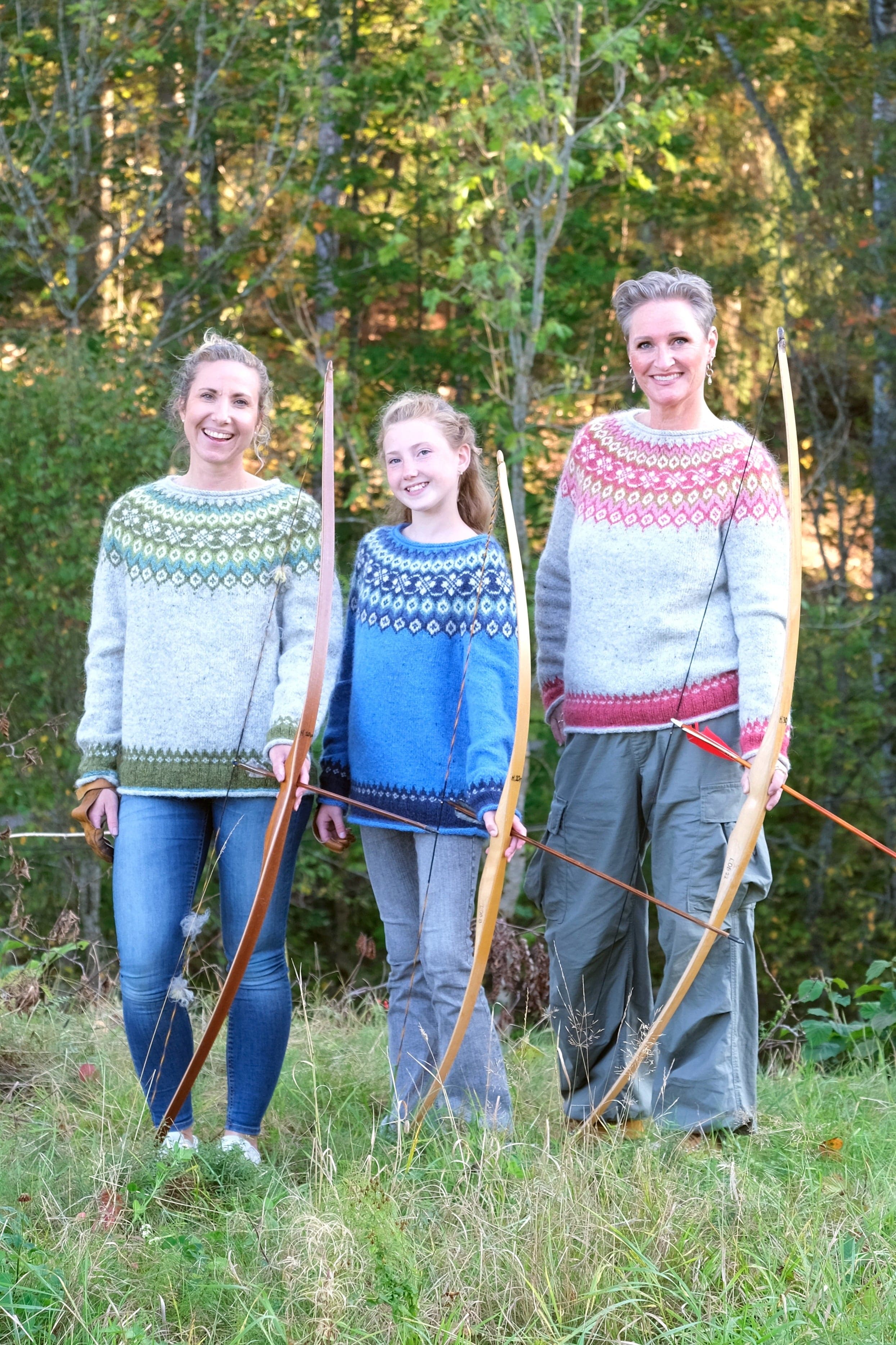 Skjaldmær - Fjallalopi Blue wool sweater Knitting Kit - The Icelandic Store