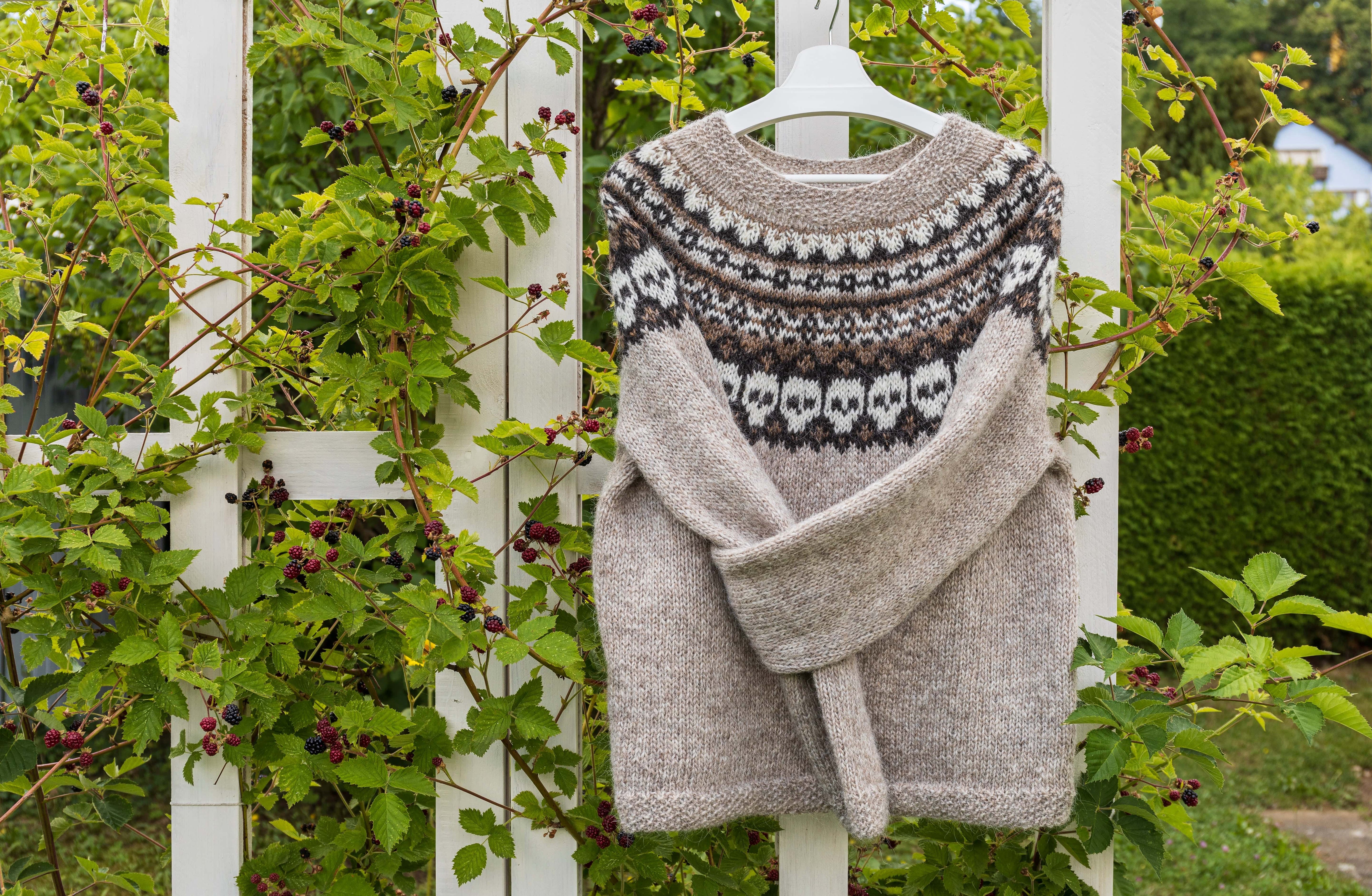 Skull Lopapeysa — Knitting Kit