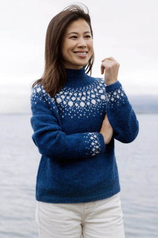Snowfall - Fjallalopi Blue Knitting Kit - The Icelandic Store