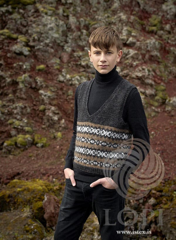Staka vest, brown version — black heather Léttlopi with murky and light ash patterning