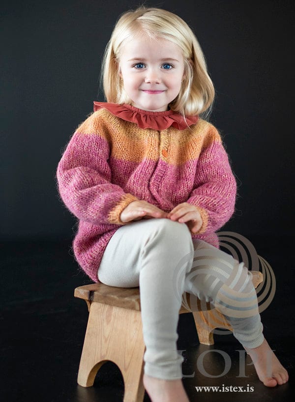 Geisli toddler cardigan in sunset rose with a golden yoke, knitted in Plötulopi and Einband