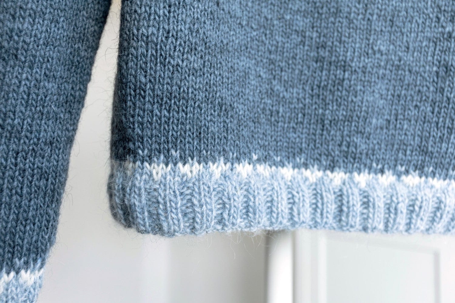 Penguin Lopapeysa — Knitting Kit