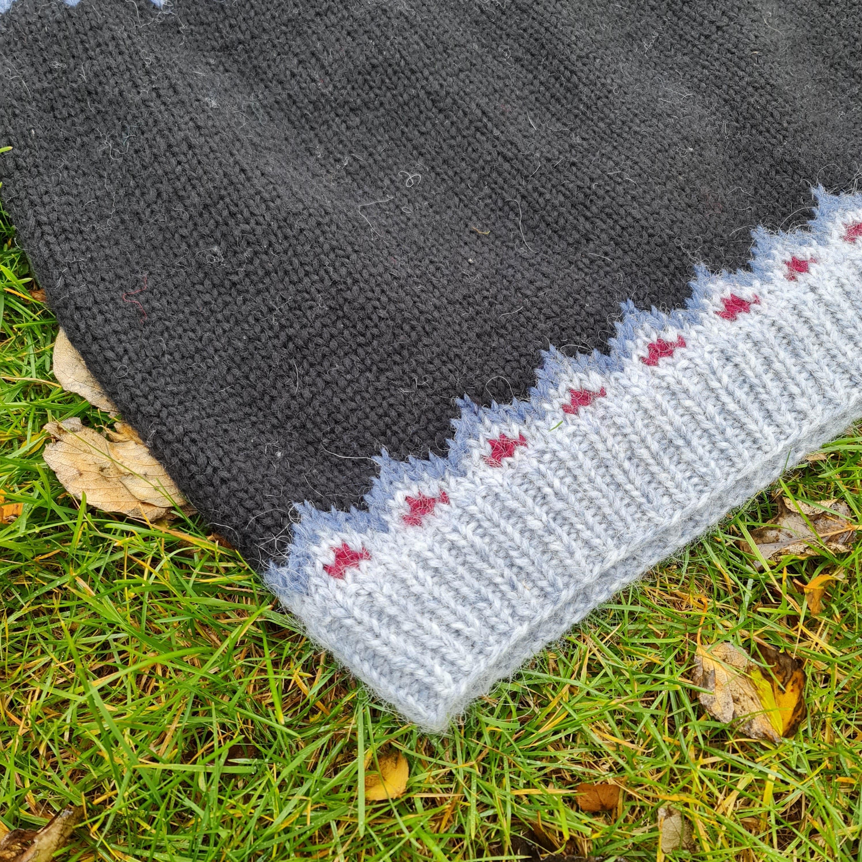 Svartálfur - Icelandic Sweater - Black - icelandicstore.is