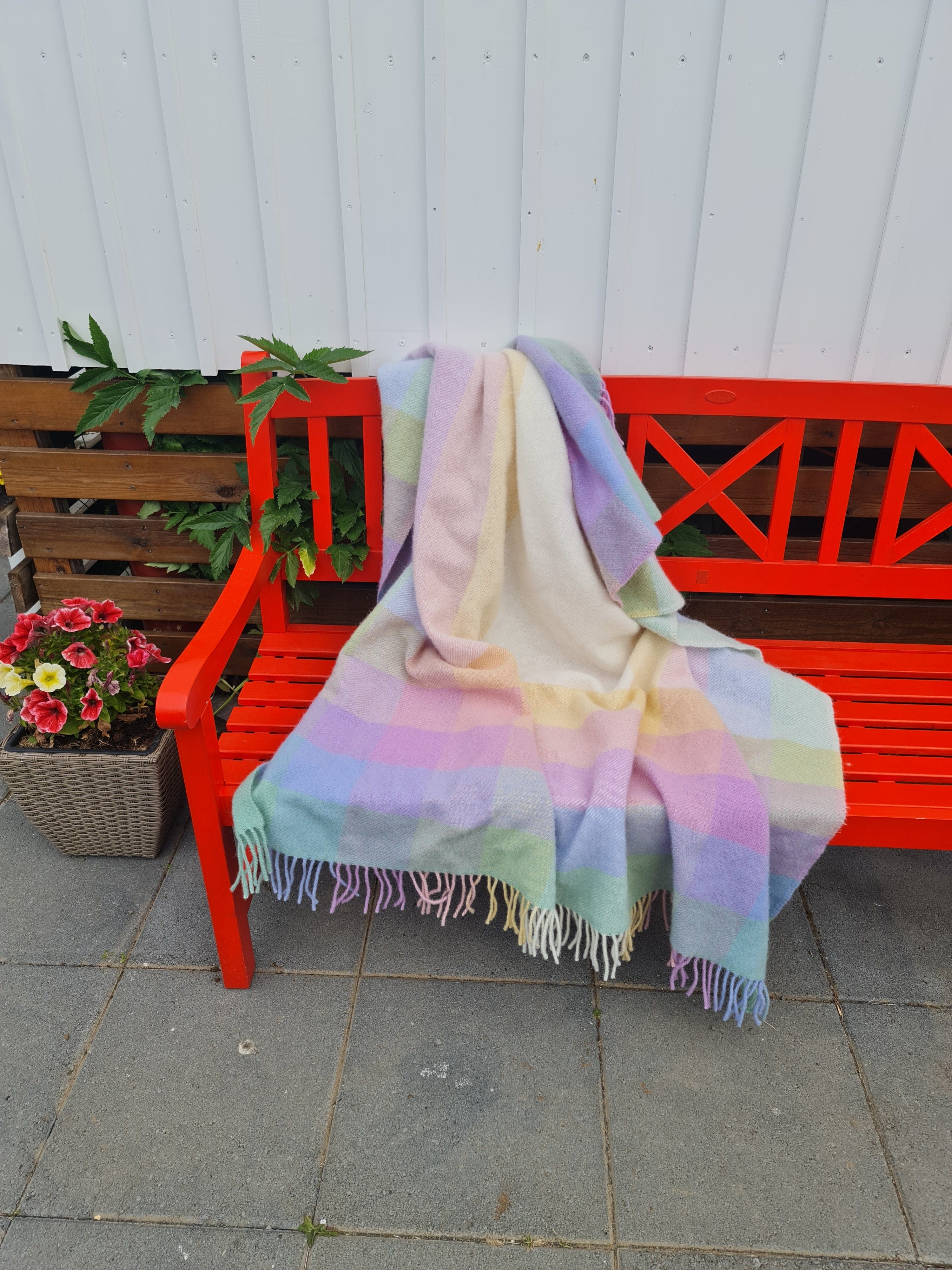 Winter Sky Icelandic Alafoss wool blanket 1072