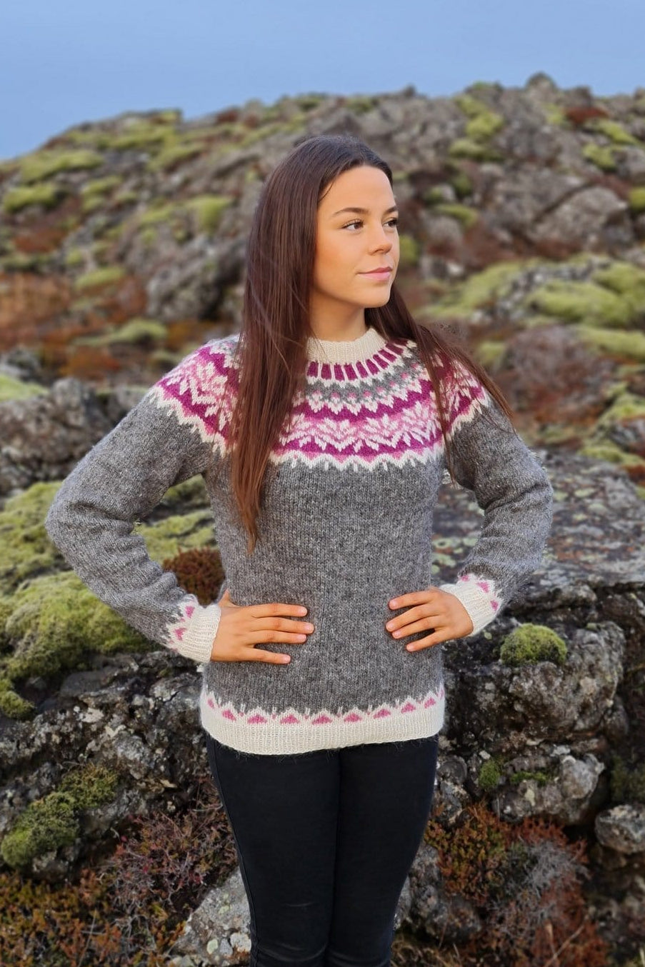 Dagný - Icelandic Sweater - Grey/Pink