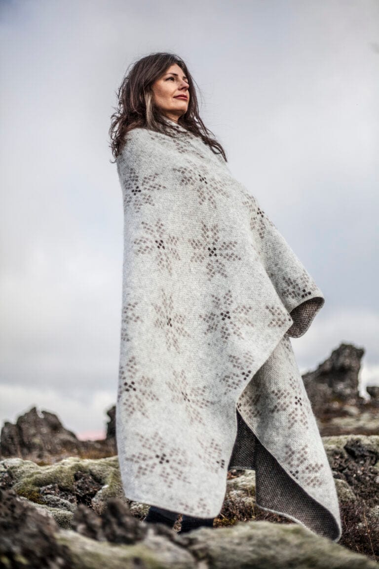 Icelandic Blanket - Brown Eight Petalled Rose Flower - The Icelandic Store