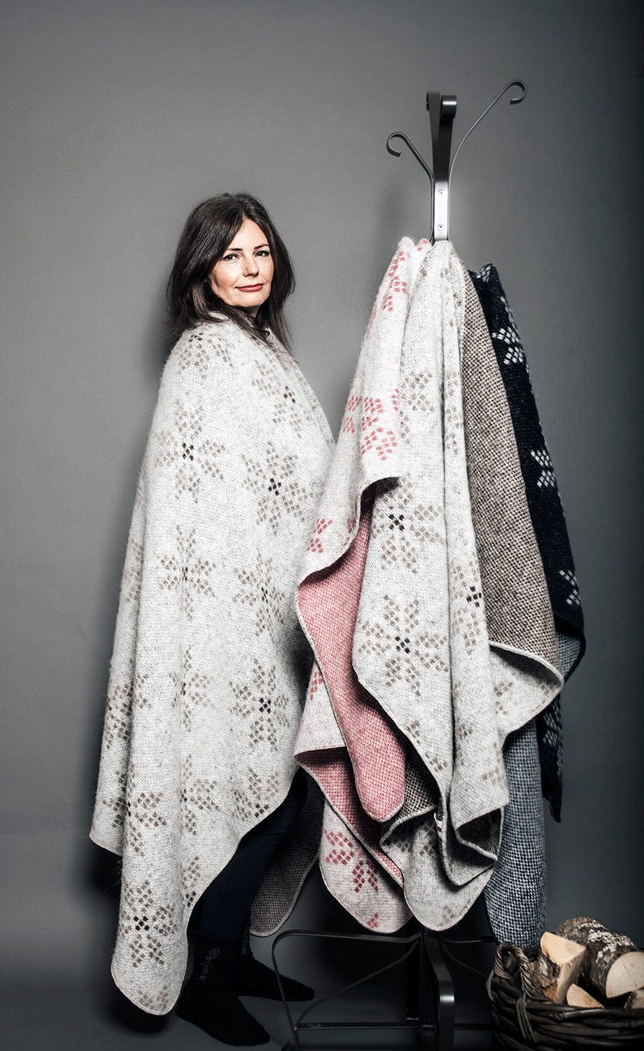 Collection wool blanket with traditional Eight Petalled Rose Flower pattern