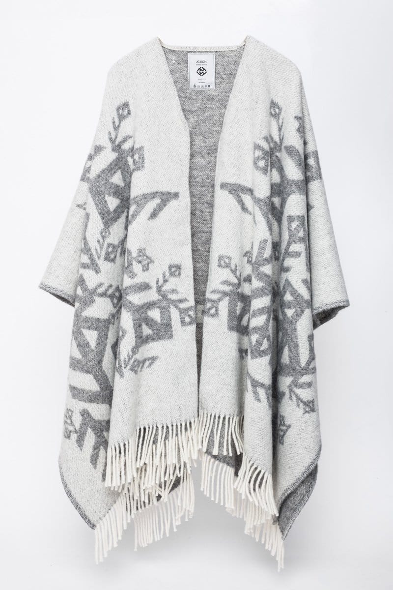 Alrún wool cape - Grey Love - icelandicstore.is