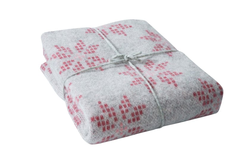 Icelandic Blanket - Pink Eight Petalled Rose Flower - The Icelandic Store