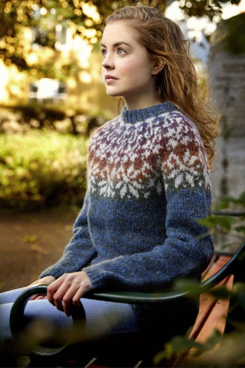 Sexblaðarós -Blue Knitting Kit - icelandicstore.is