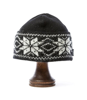 Black Varma Wool Hat - Eight Petalled Rose Flower pattern