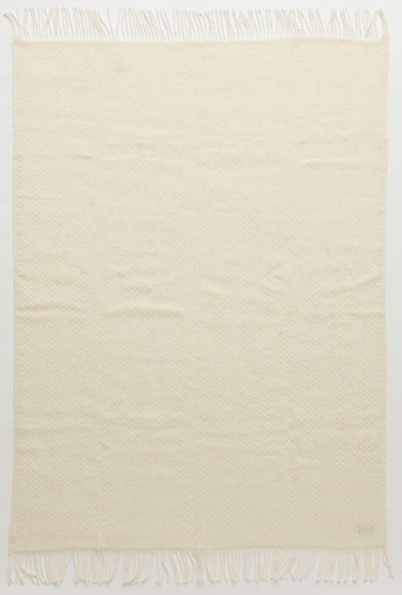 Alafoss Wool Blanket 2001. One colored White Icelandic Wool Blanket icelandicstore.is