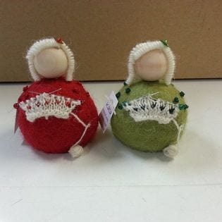 Felted wool Knitting Lady - Red - The Icelandic Store