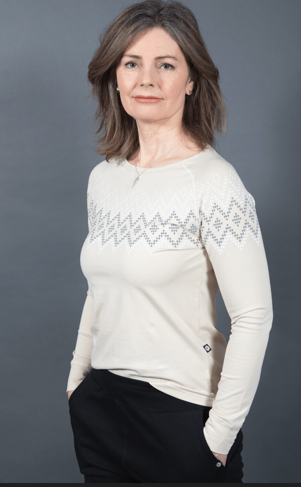 Arna Long-Sleeve T-Shirt wool sweater pattern - The Icelandic Store