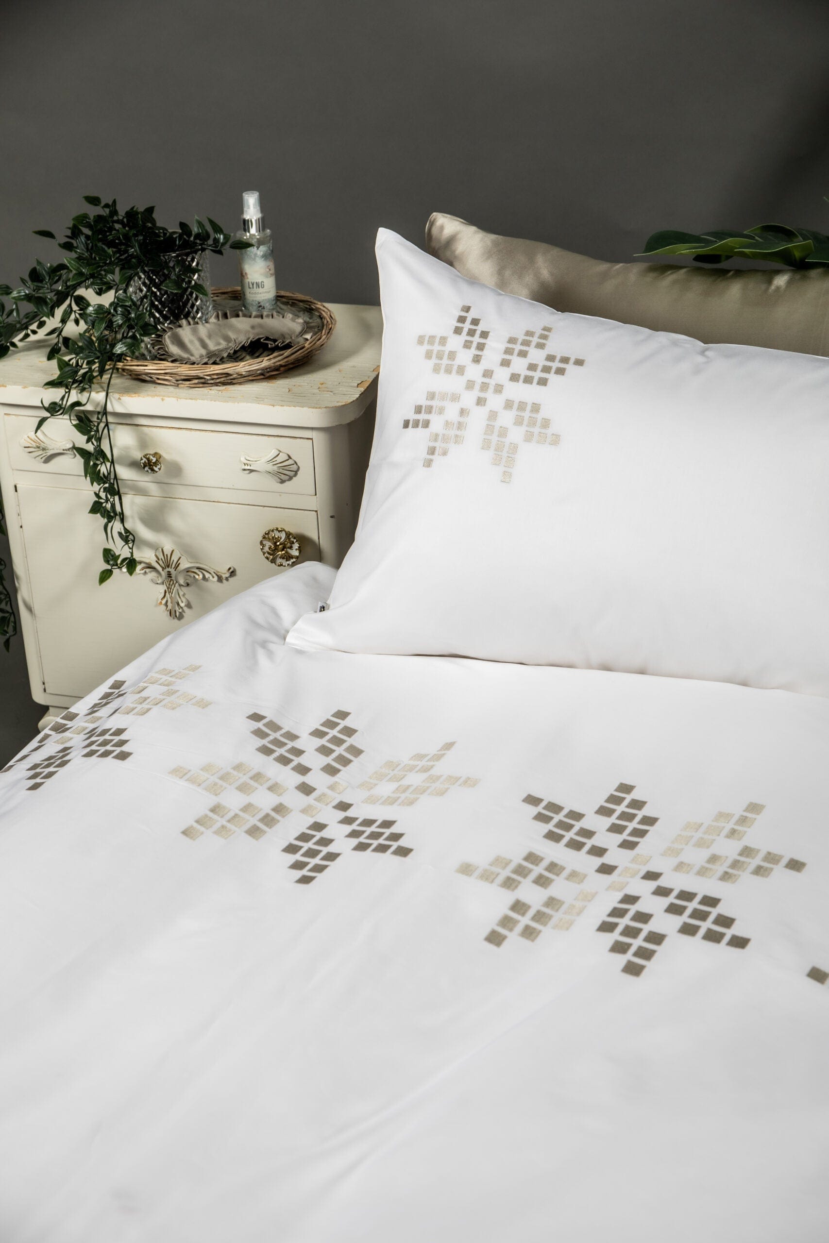 Áttablaðarós — 600‑Thread Satin Pima Cotton Duvet Set