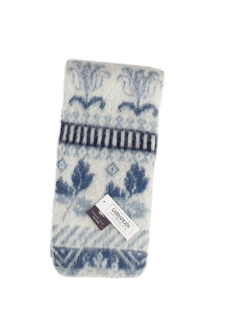 Brushed wool scarf 8-petalled rose pattern - White / Blue - The Icelandic Store