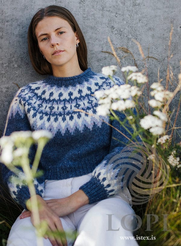 Castle Lettlopi Blue Short Wool sweater - Knitting Kit - The Icelandic Store