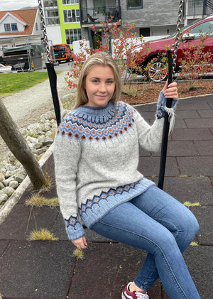 Cecilia Lettlopi Grey Wool sweater - Knitting Kit