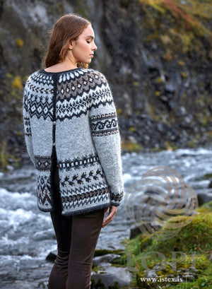 Ættarmót - Natural colored wool cardigan - Knitting Kit
