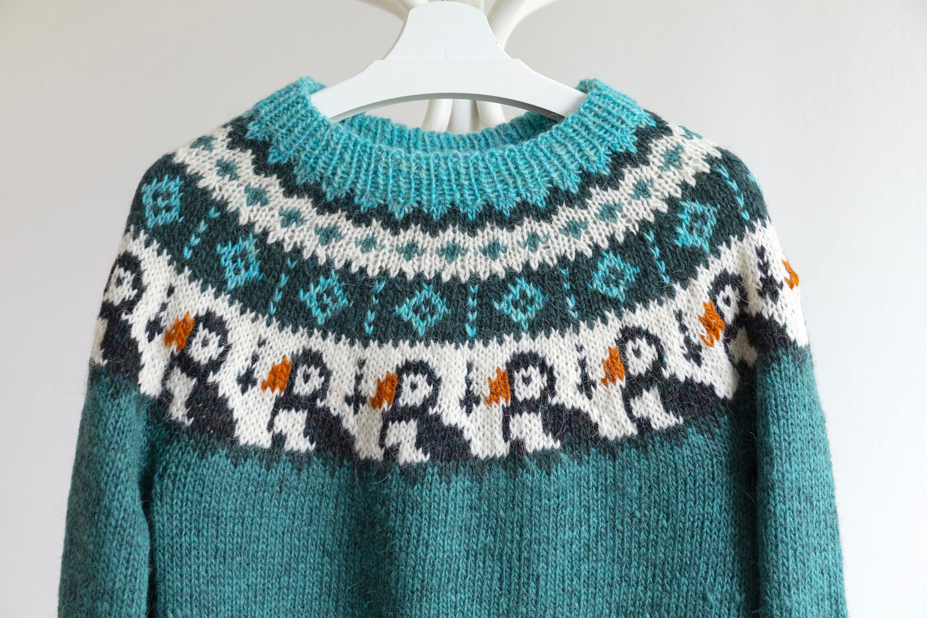 Puffin Lopapeysa for Kids — Knitting Kit
