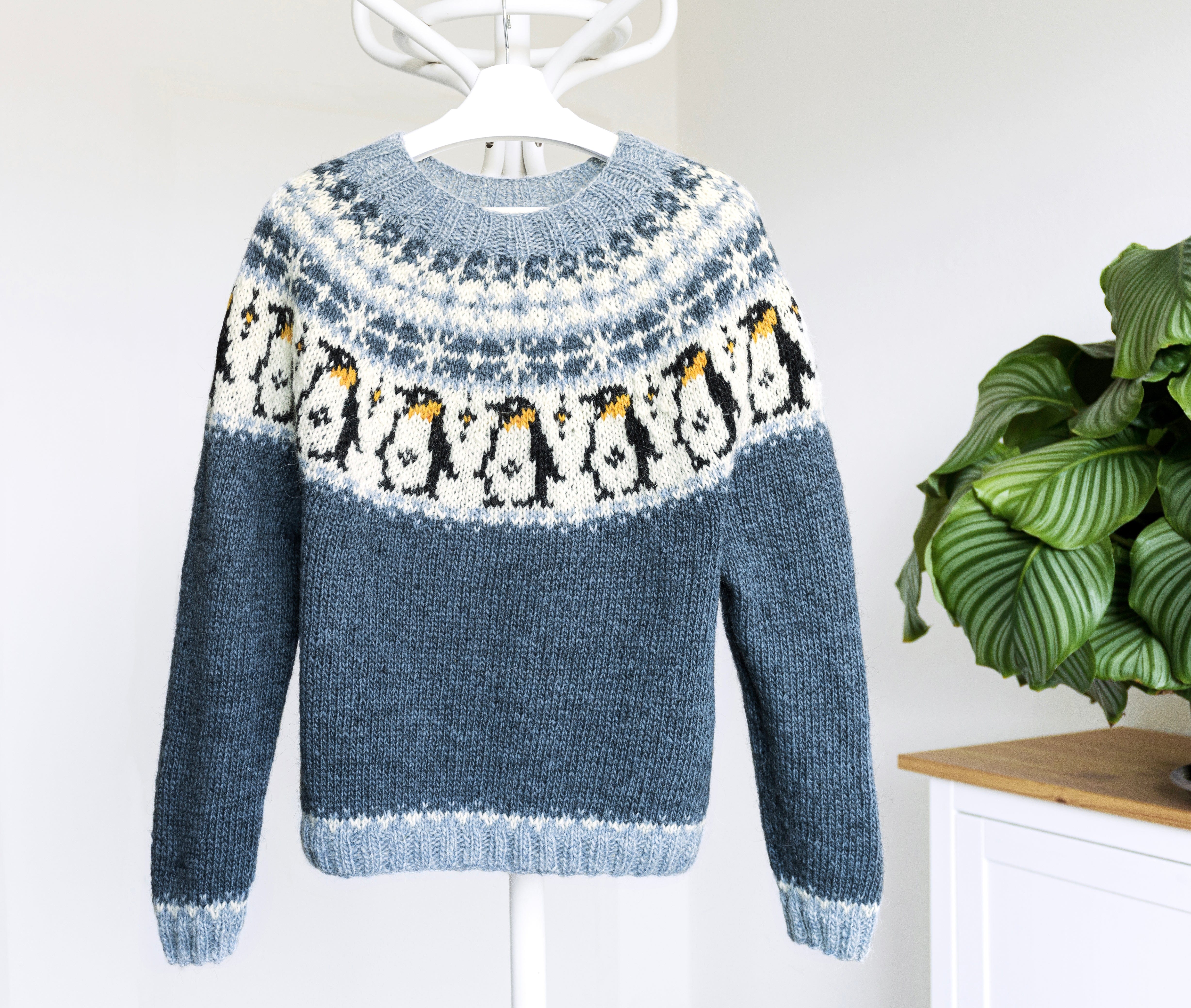 Penguin Lopapeysa — Knitting Kit