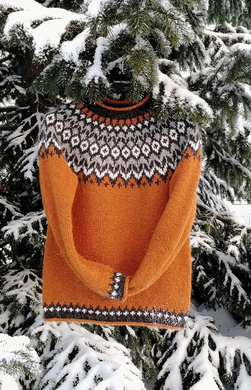 Riddari sweater knitting pattern kit- Apricot 1704 color
