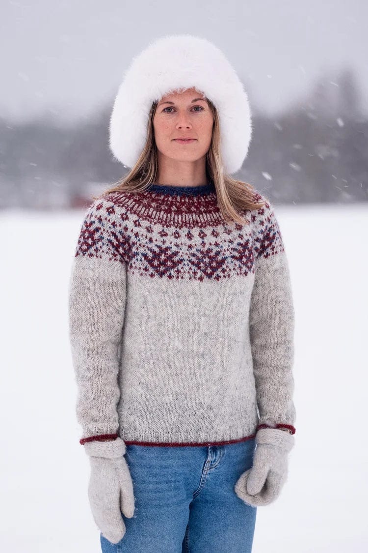 Rova Light Grey Sweater Knitting Kit
