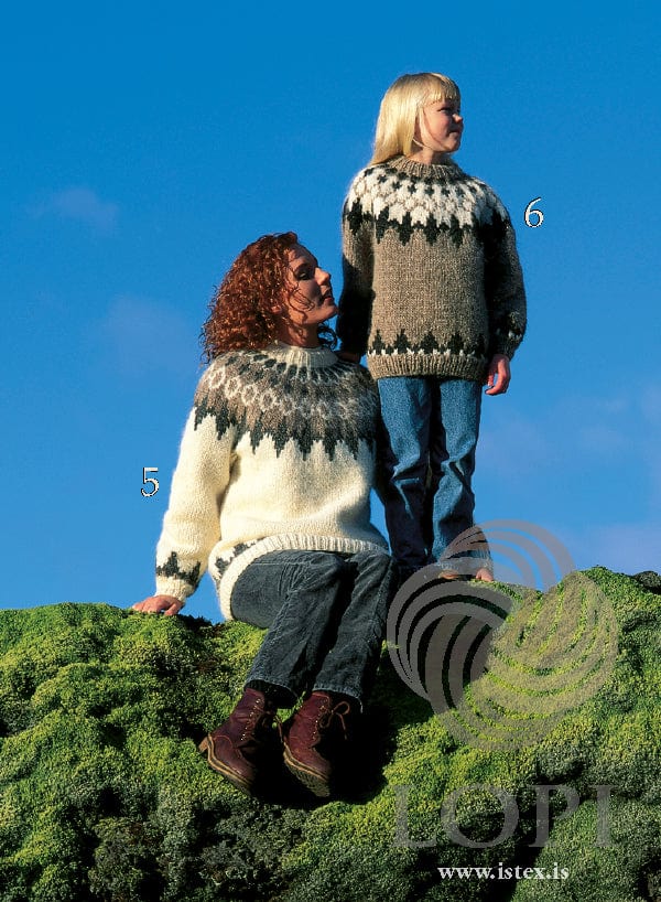 Snædís  - White Wool sweater knitting kit - The Icelandic Store
