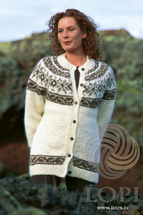 Snærós - White Alafoss Wool Cardigan sweater knitting kit