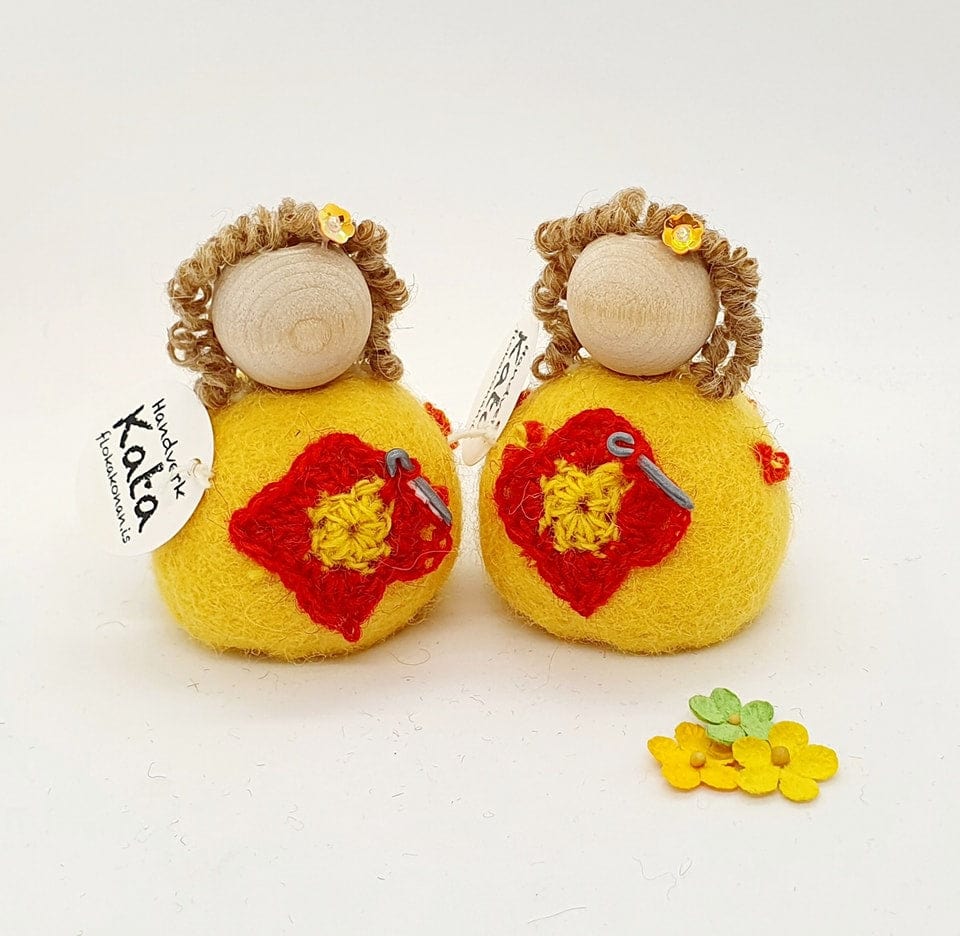 3cm, 4cm, 6cm Yellow Felt Baseball - Felt & Yarn